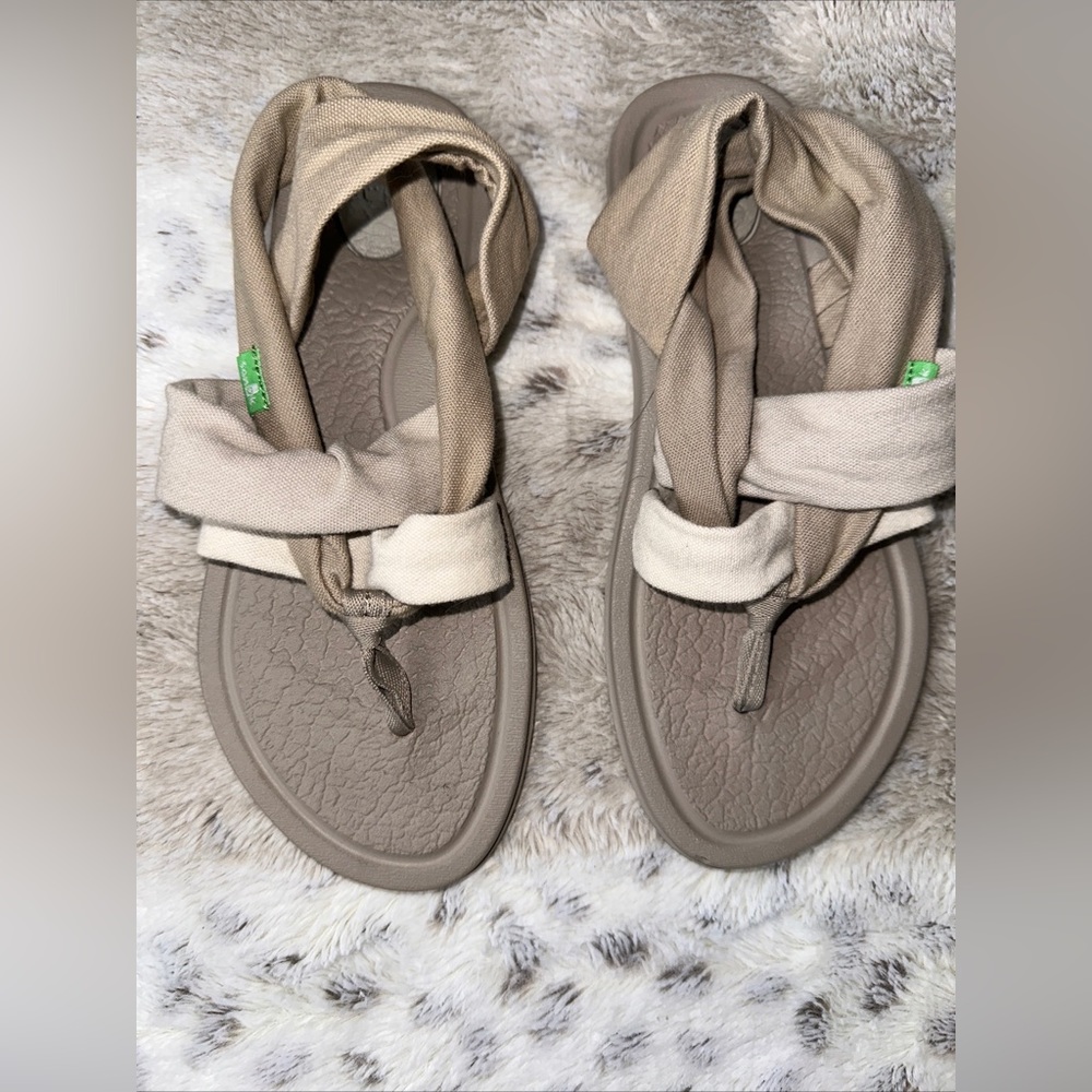 Beige/ Khaki Sanuk Sandals Womens 6